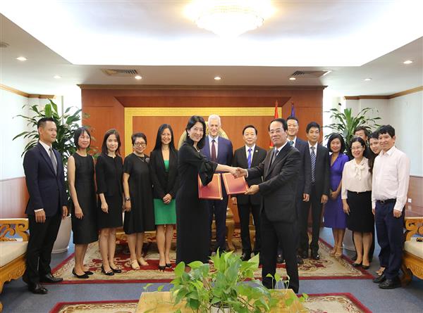 Ngân hàng Standard Chartered hỗ trợ hiện thực hóa các mục tiêu phát triển bền vững tại Việt Nam
